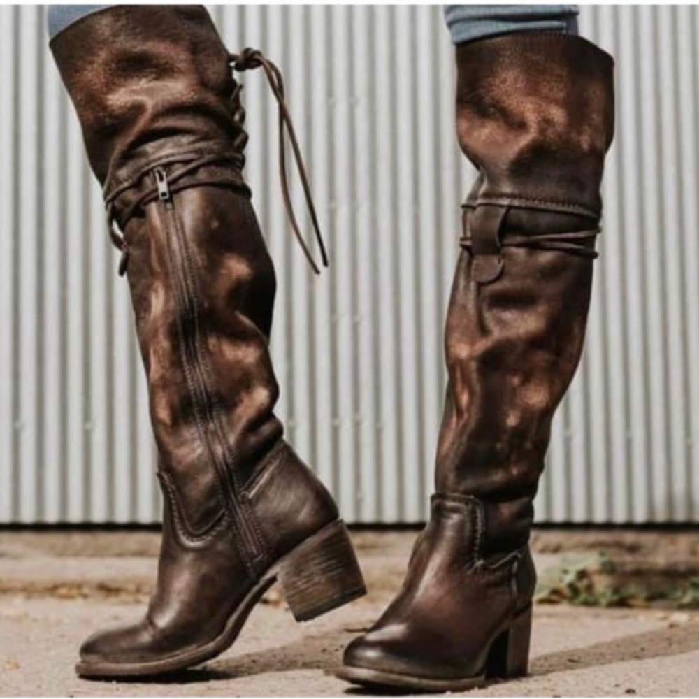 NIB FREEBIRD BY STEVEN CAROLINA Over the Knee